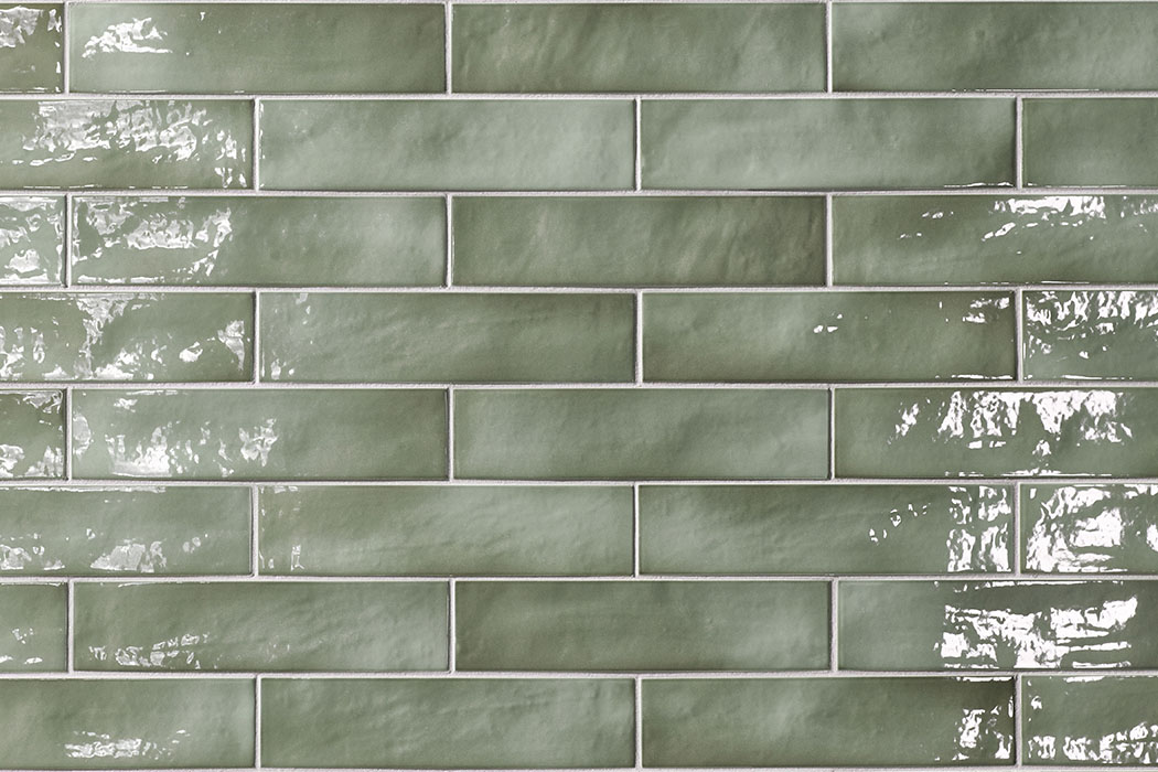 Porcelain stoneware slips 246 x 60 mm jungle green glossy